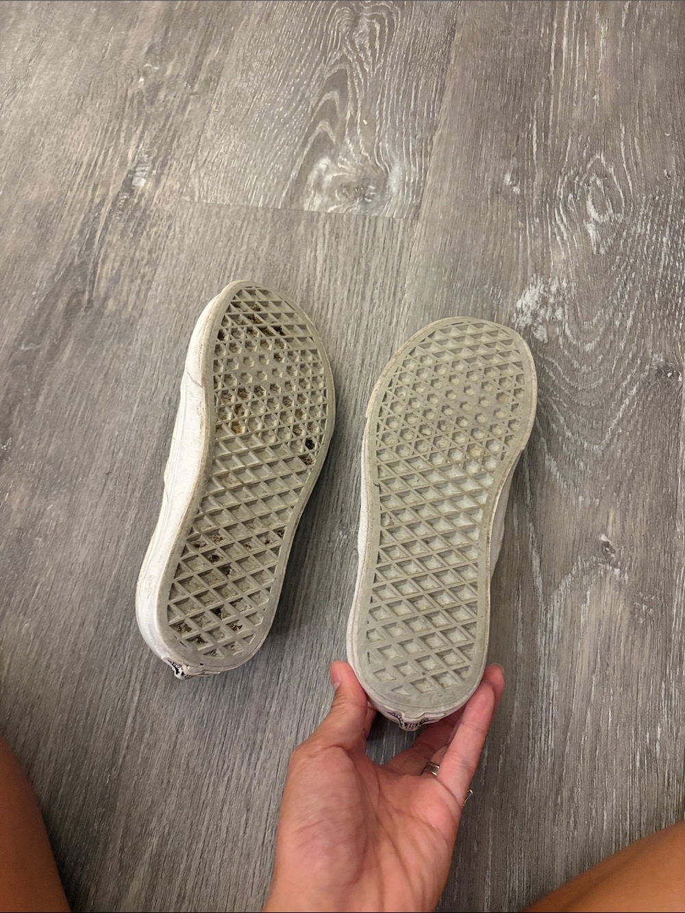 Vans - Picture 3 of 4